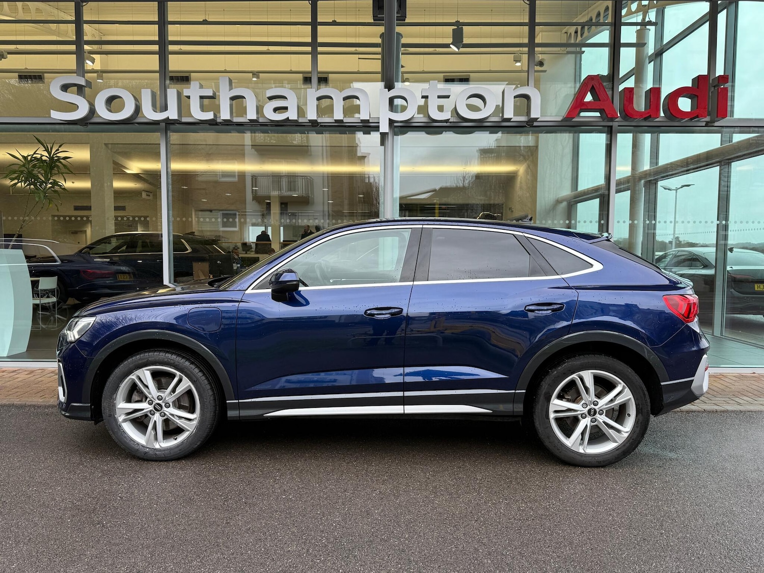 Used Audi Q3 for sale - 77175313: Photo 52