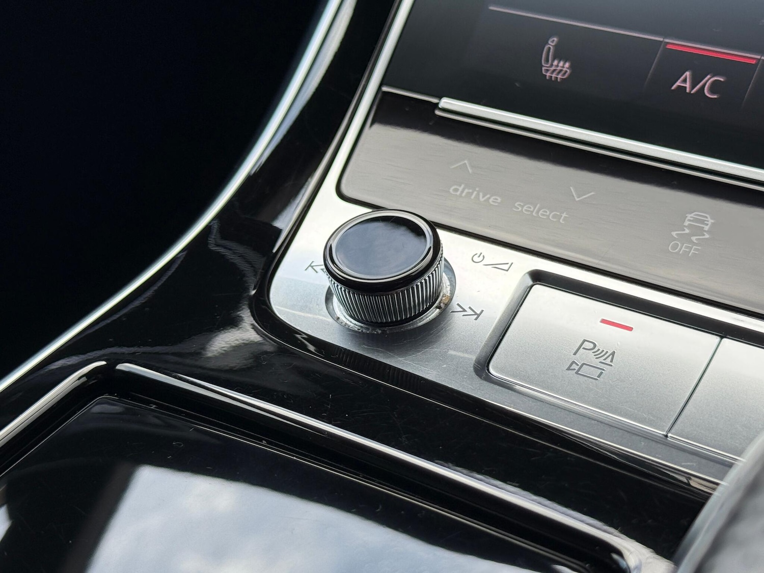 Used Audi Q8 2018 for sale - 77238489: Photo 22