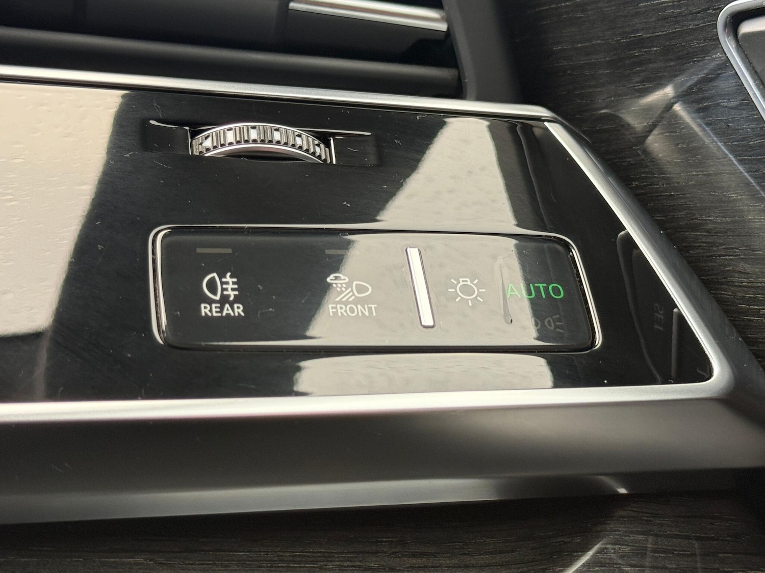 Used Audi Q8 2018 for sale - 77238489: Photo 33