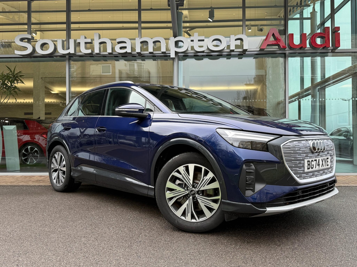 Used Audi Q4 e-tron 2024 for sale - 77624817: Photo 1