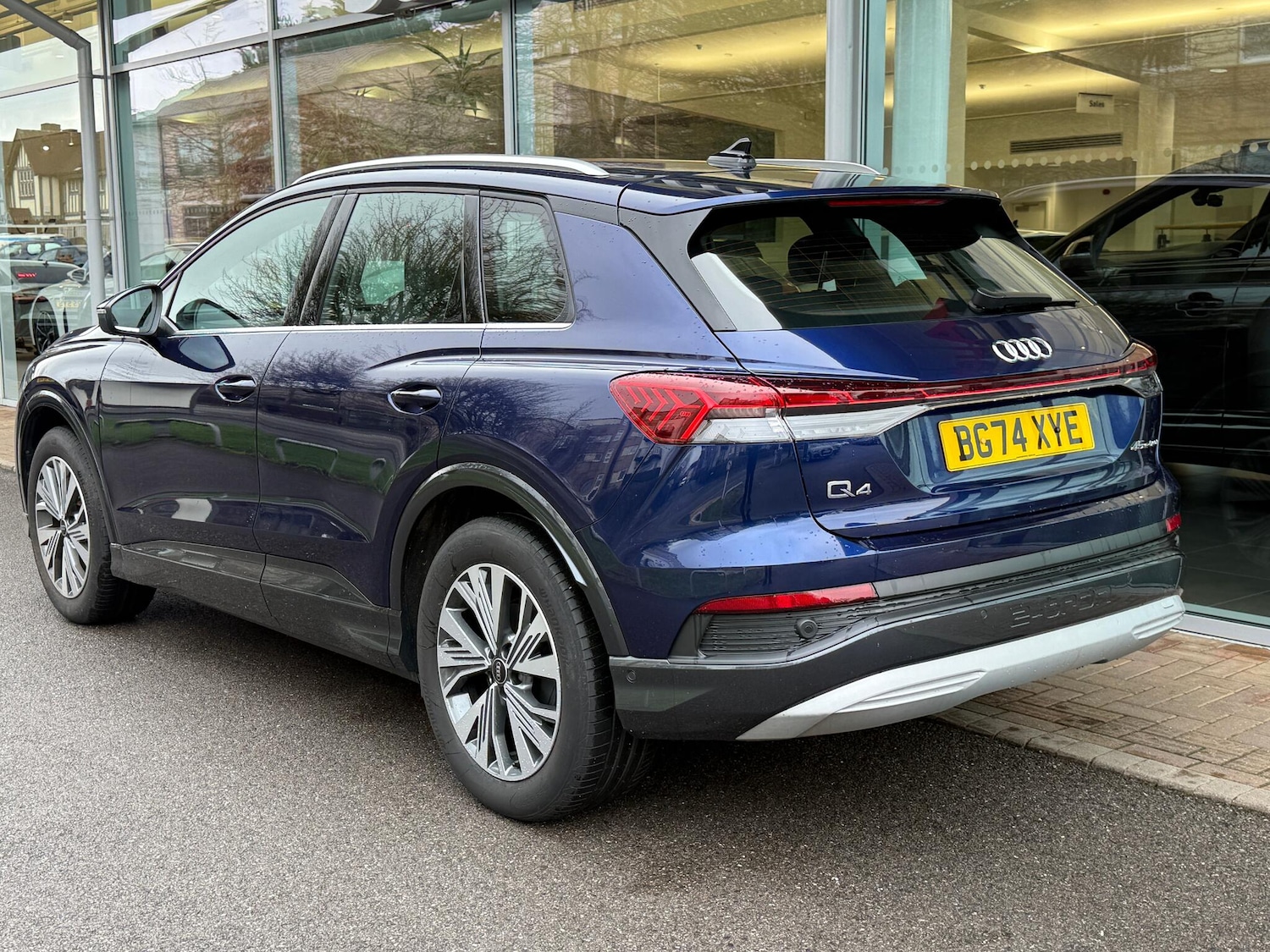 Used Audi Q4 e-tron 2024 for sale - 77624817: Photo 8