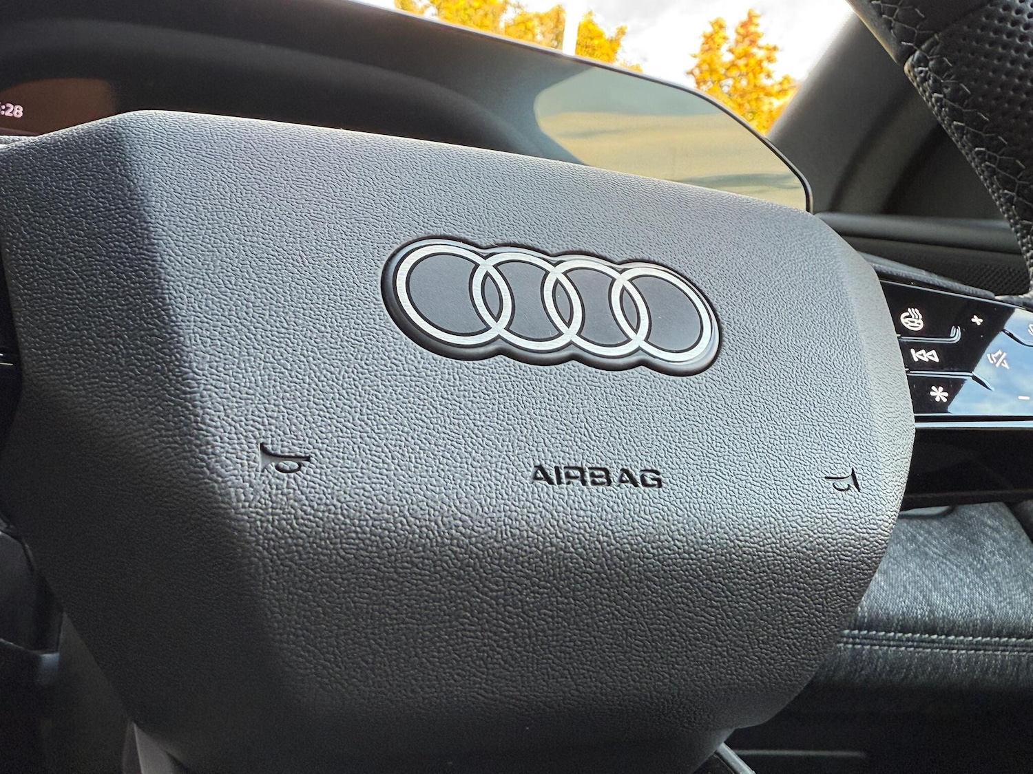 Used Audi Q6 e-tron 2025 for sale - 76259200: Photo 19