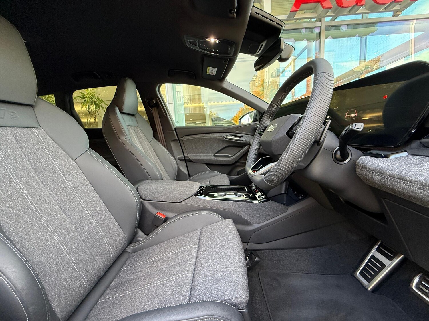 Used Audi Q6 e-tron 2025 for sale - 76259200: Photo 25