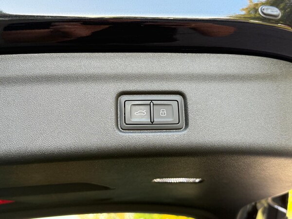 Used Audi Q6 e-tron 2025 for sale - 76259200: Photo 42