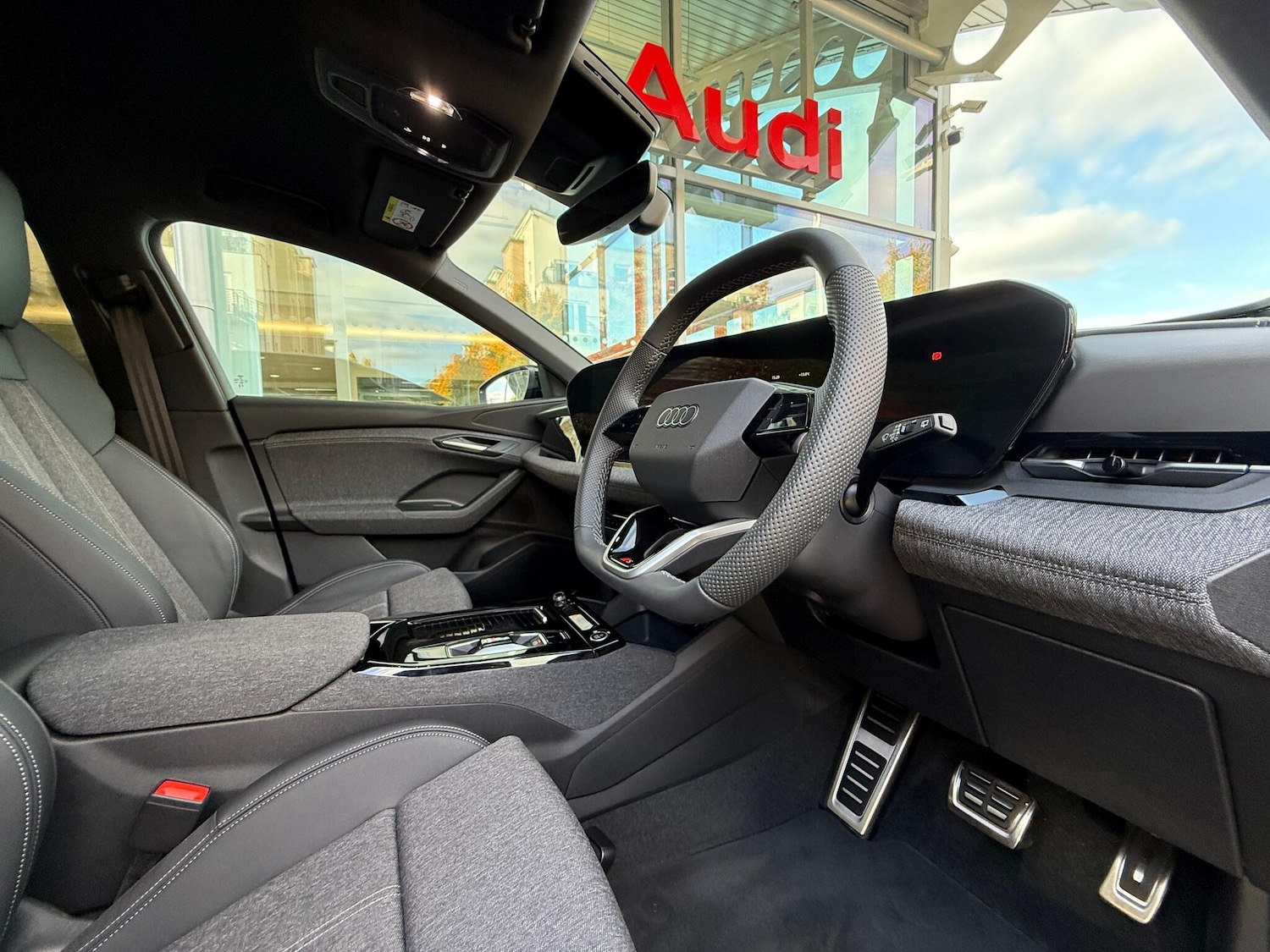 Used Audi Q6 e-tron 2025 for sale - 76259200: Photo 7