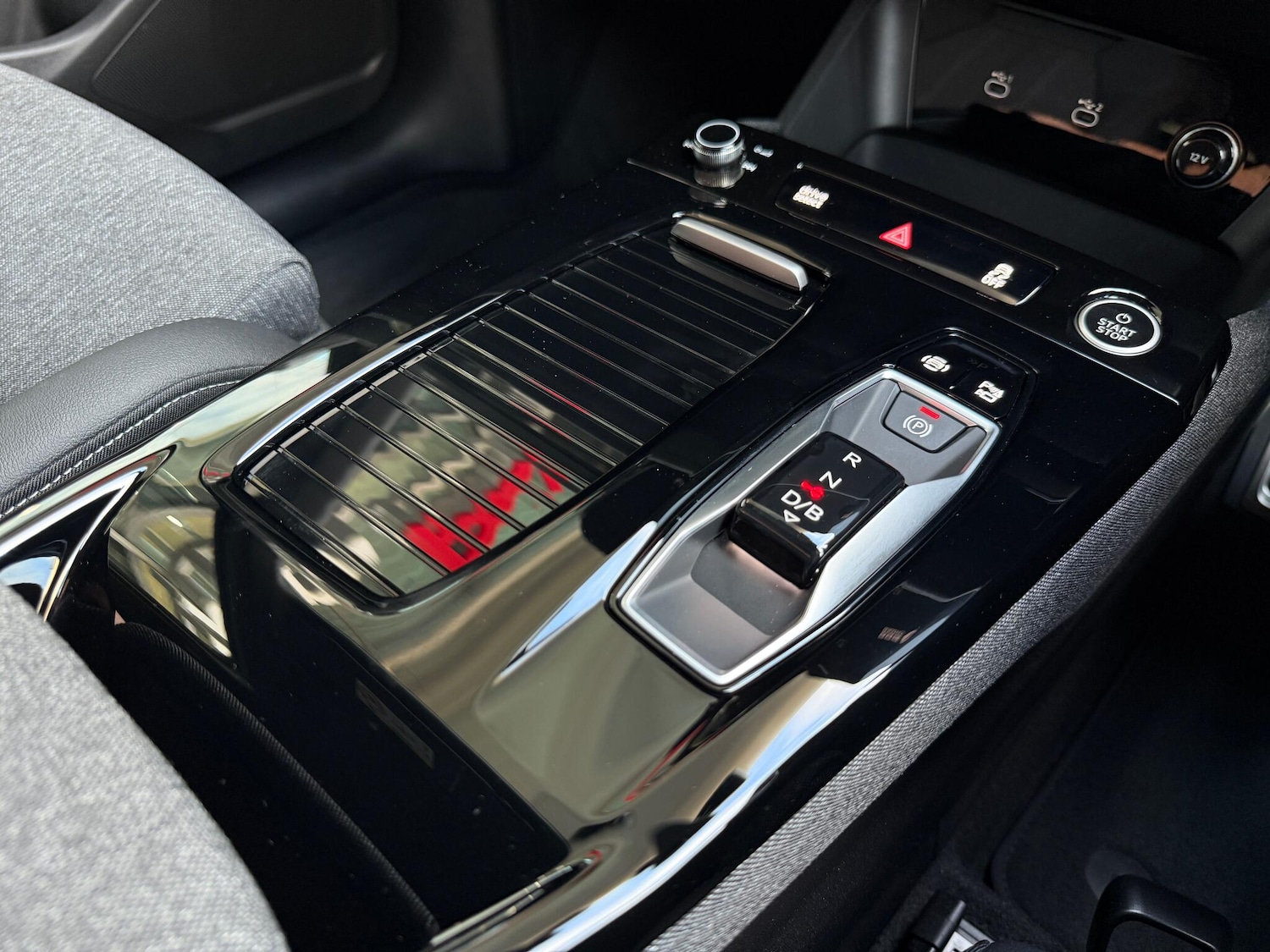 Used Audi Q6 e-tron 2025 for sale - 76259200: Photo 9