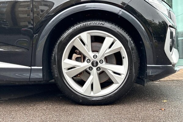 Used Audi Q4 e-tron 2023 for sale - 75520697: Photo 12