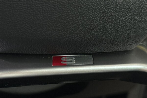 Used Audi Q4 e-tron 2023 for sale - 75520697: Photo 48