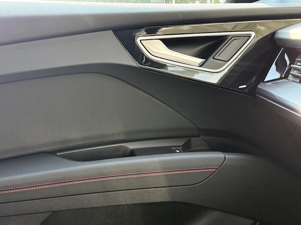 Used Audi Q4 e-tron 2023 for sale - 76108599: Photo 17