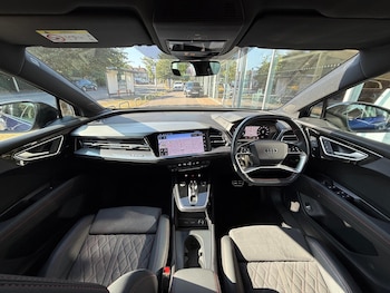 Used Audi Q4 e-tron 2023 for sale - 76108599: Photo 3