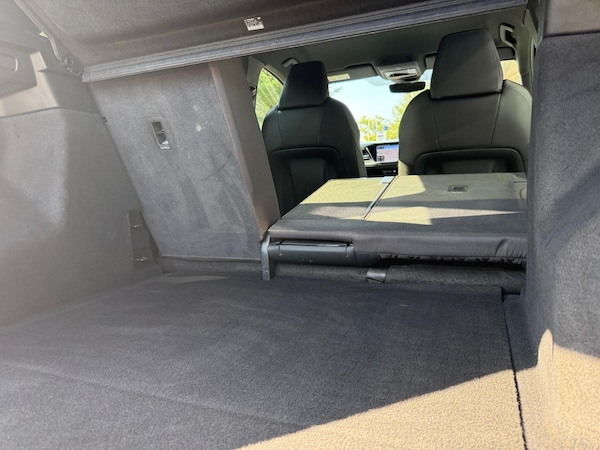 Used Audi Q4 e-tron 2023 for sale - 76108599: Photo 45