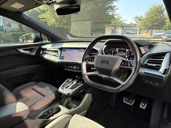Used Audi Q4 e-tron 2023 for sale - 76108599: Photo 8