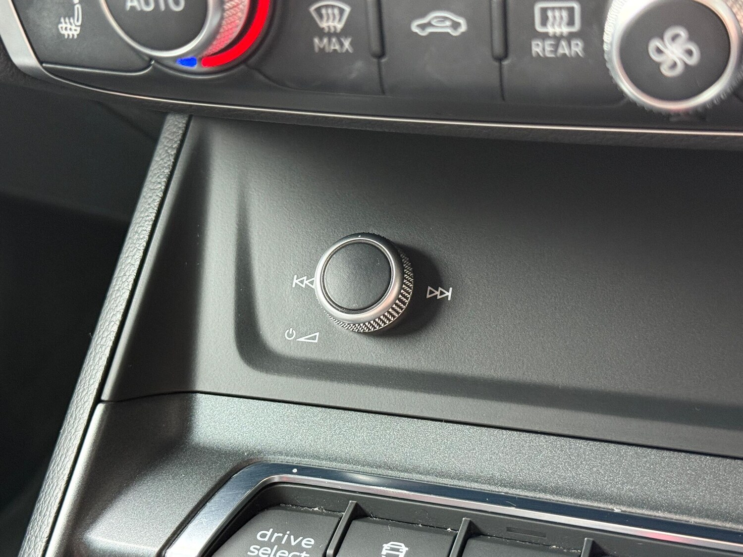 Used Audi Q3 2020 for sale - 77440173: Photo 15