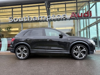 Used Audi Q3 2020 for sale - 77440173: Photo