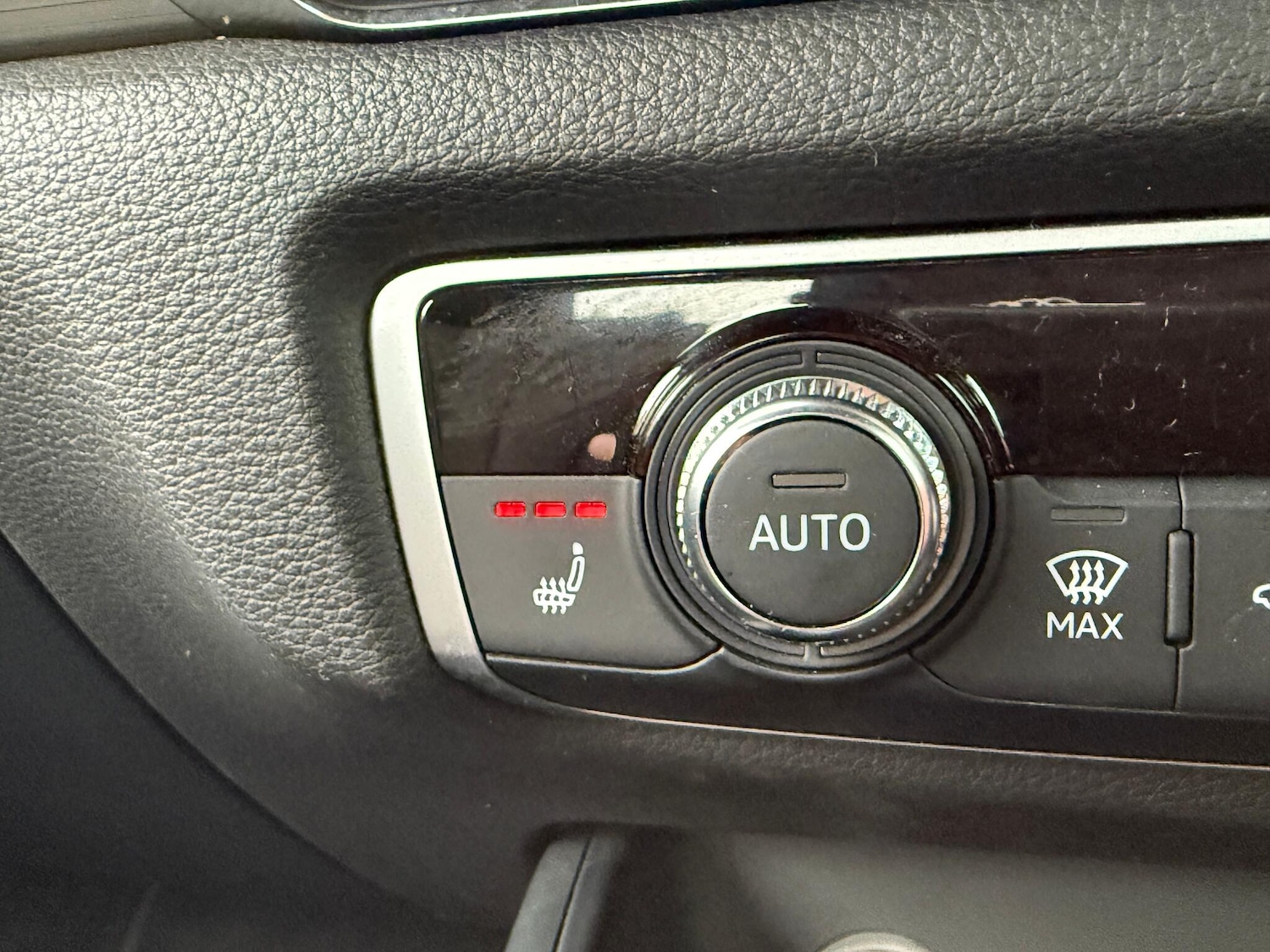 Used Audi A3 Cabriolet 2016 for sale - 76689128: Photo 19