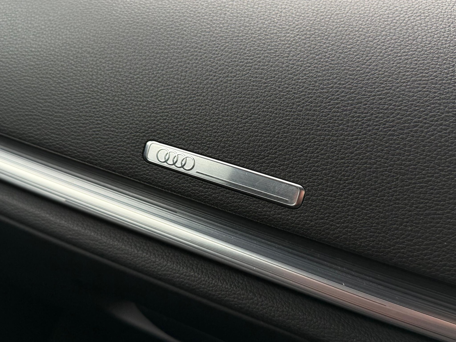 Used Audi A3 Cabriolet 2016 for sale - 76689128: Photo 20