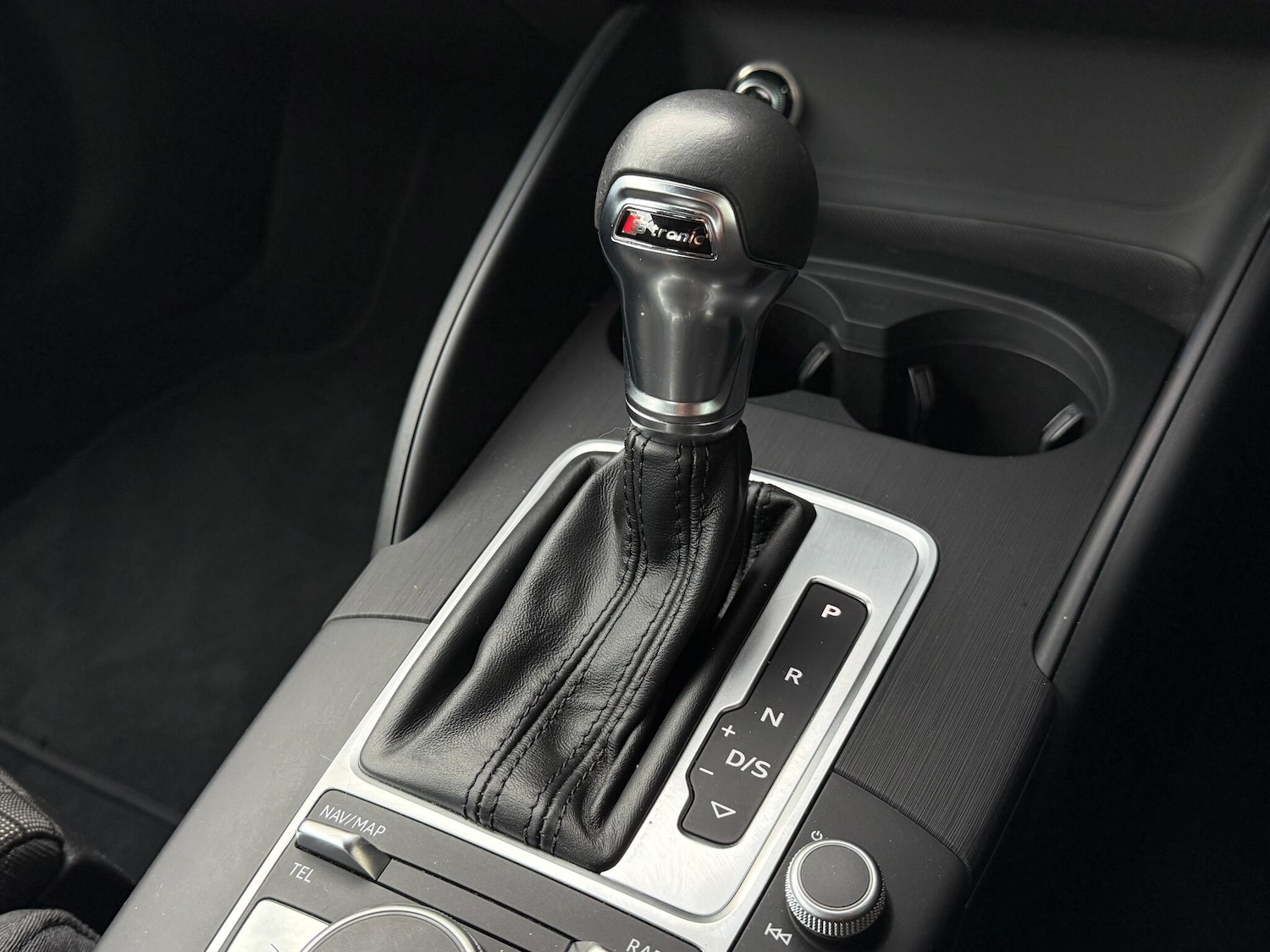 Used Audi A3 Cabriolet 2016 for sale - 76689128: Photo 21