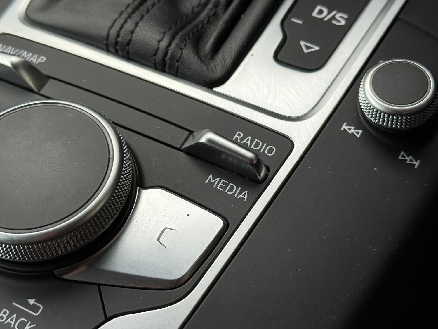 Used Audi A3 Cabriolet 2016 for sale - 76689128: Photo 24