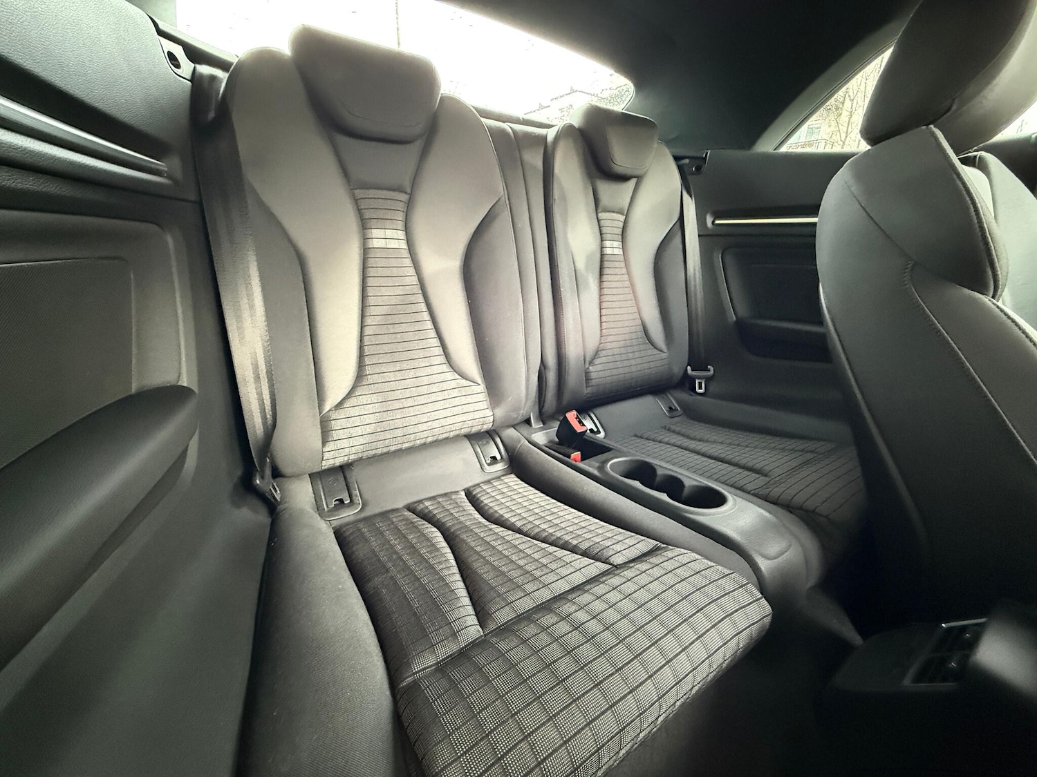 Used Audi A3 Cabriolet 2016 for sale - 76689128: Photo 36