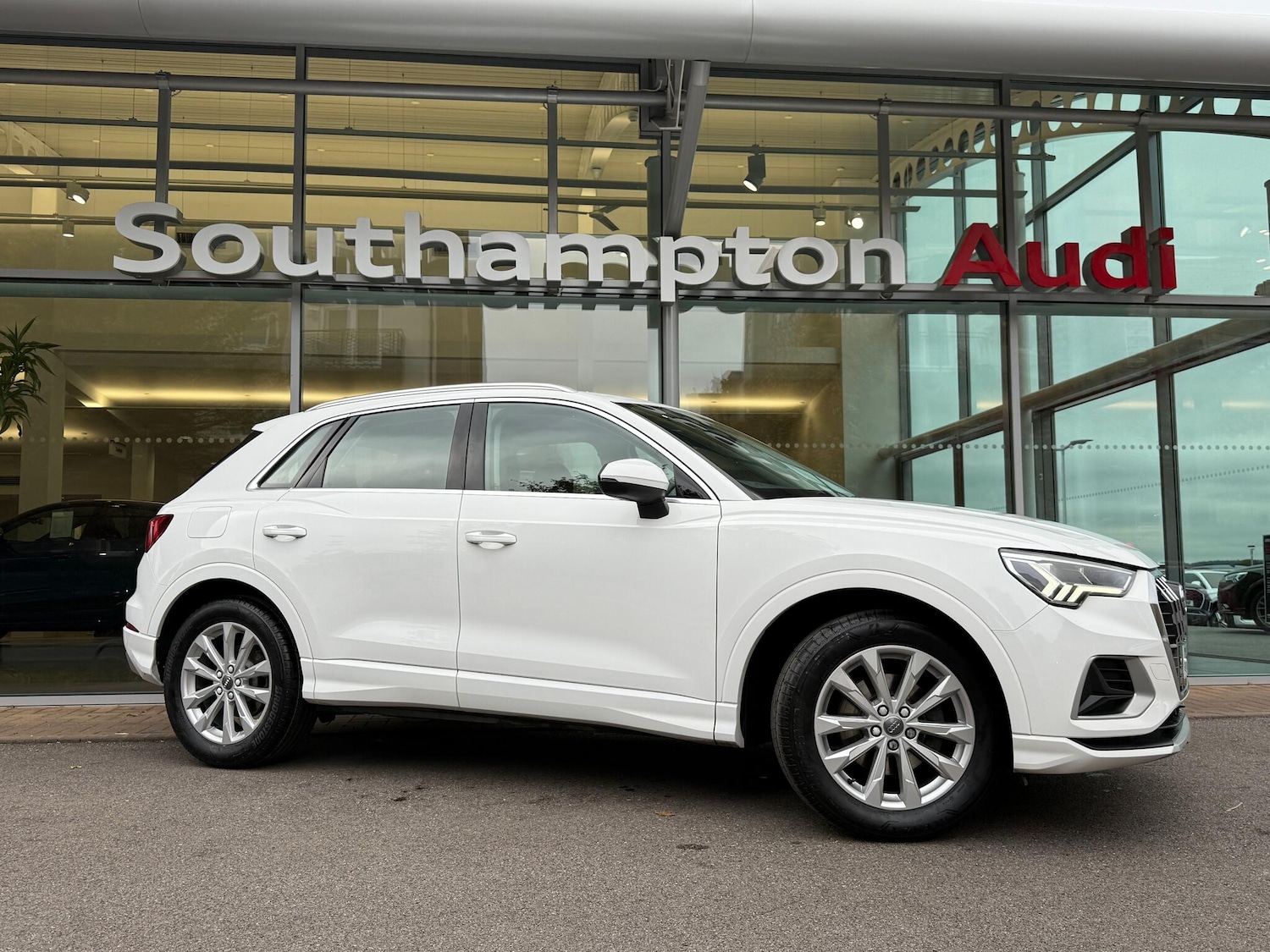 Used Audi Q3 2020 for sale - 76294621: Photo 1
