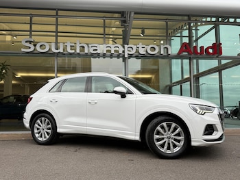 Audi - Q3