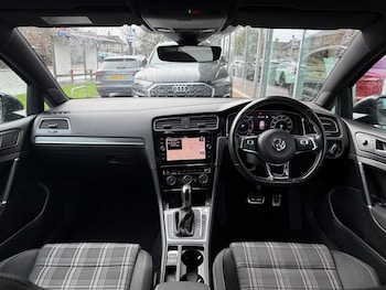 Used Volkswagen Golf 2019 for sale - 77468159: Photo