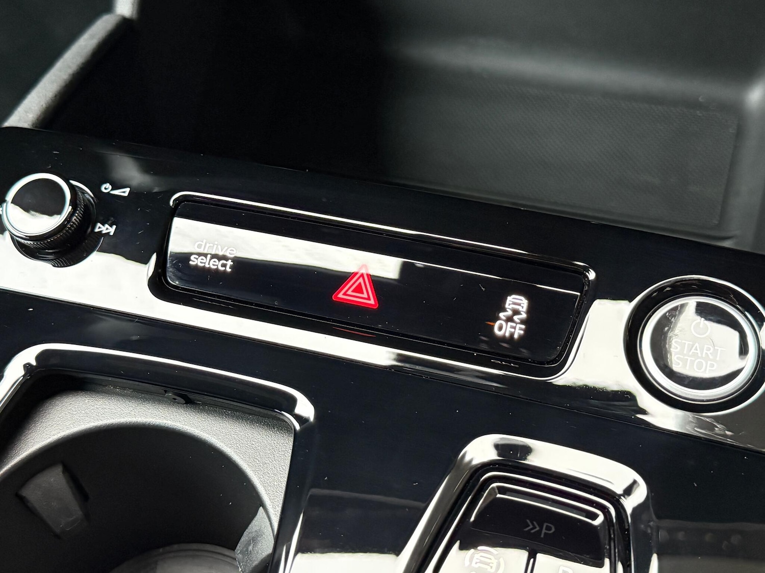 Used Audi Q6 e-tron 2025 for sale - 76926575: Photo 16