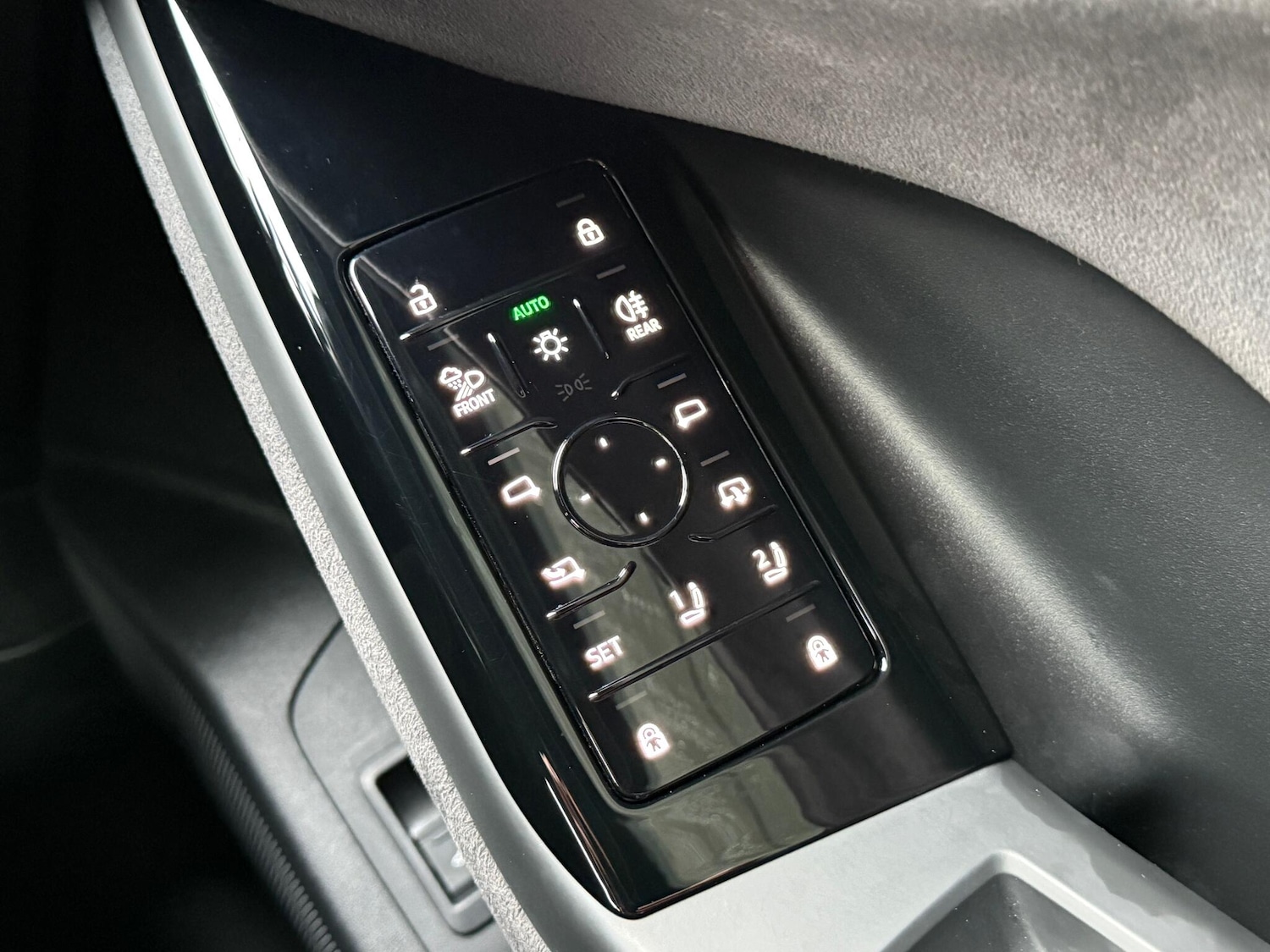 Used Audi Q6 e-tron 2025 for sale - 76926575: Photo 22