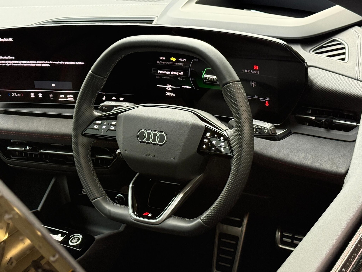 Used Audi Q6 e-tron 2025 for sale - 76926575: Photo 31