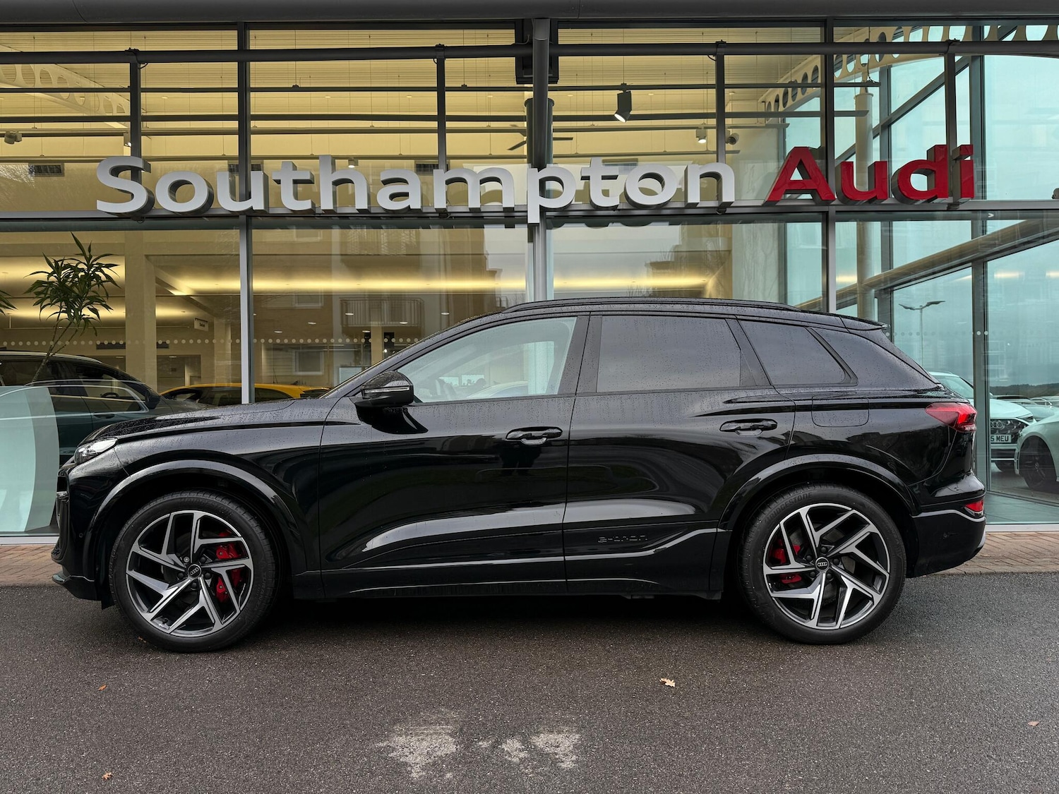 Used Audi Q6 e-tron 2025 for sale - 76926575: Photo 47