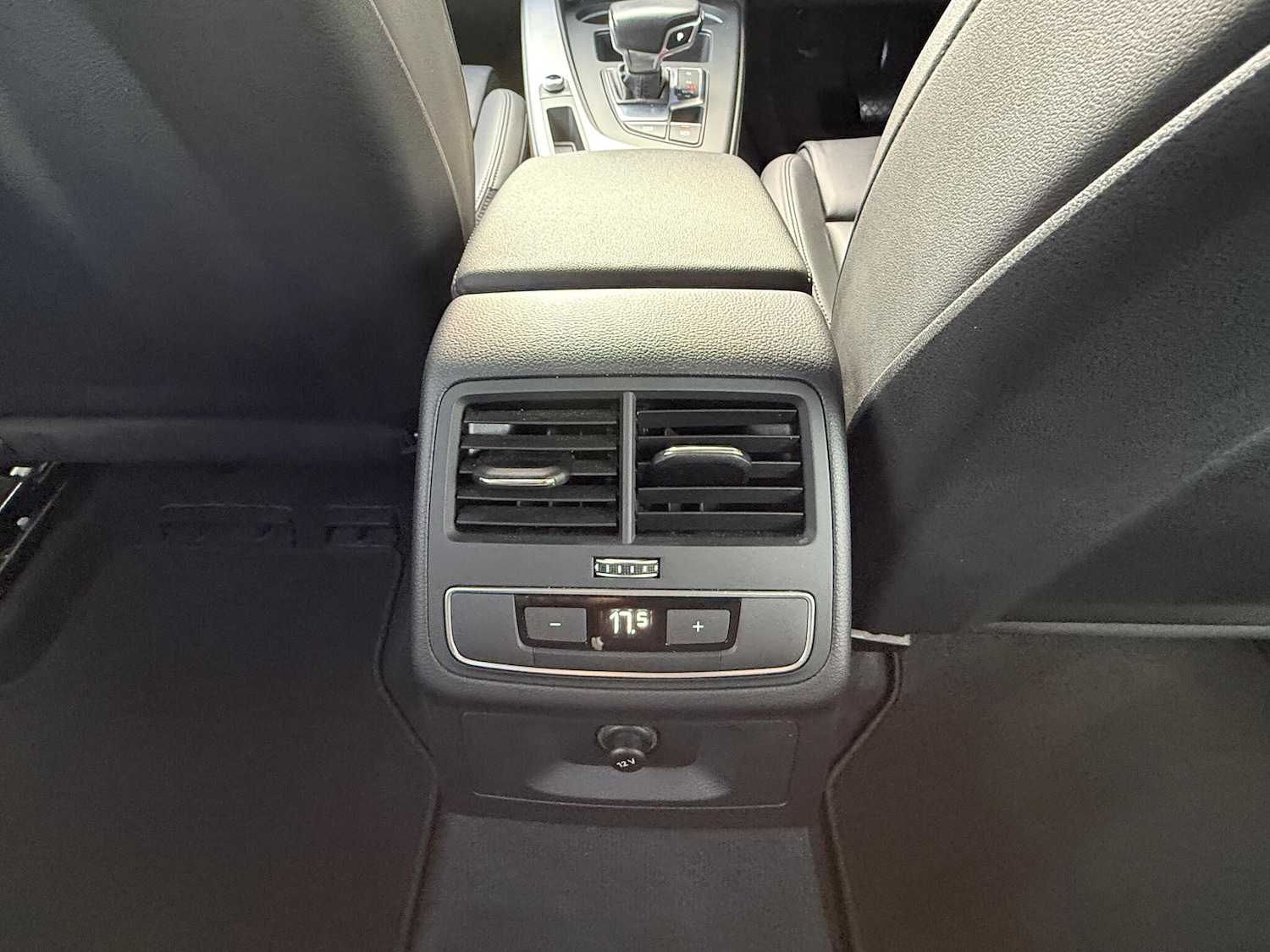 Vehicle 33