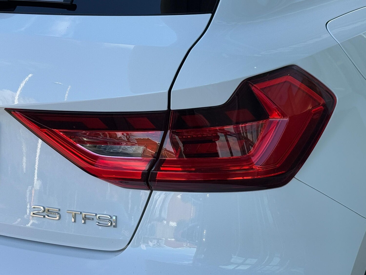 Used Audi A1 for sale - 77670667: Photo 40