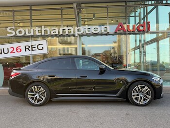 Used BMW i4 2024 for sale - 77696098: Photo