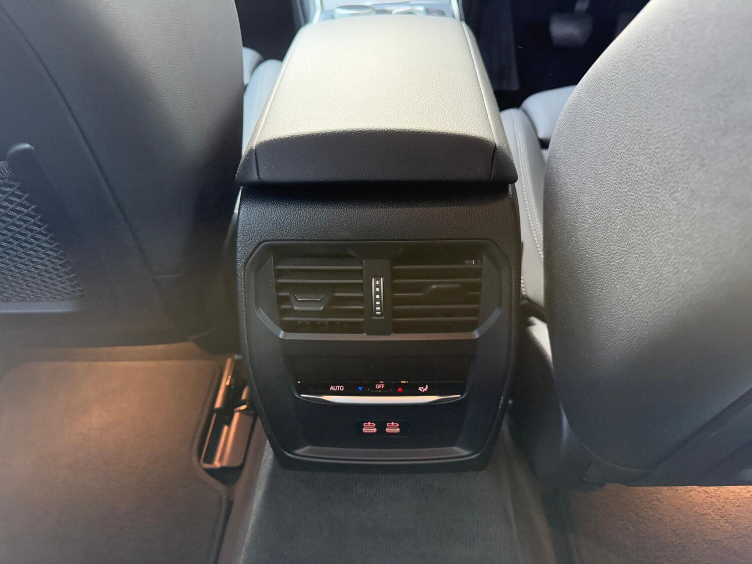 Used BMW i4 2024 for sale - 77696098: Photo 34