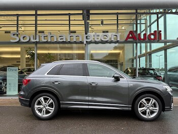 Used Audi Q3 2023 for sale - 76167434: Photo