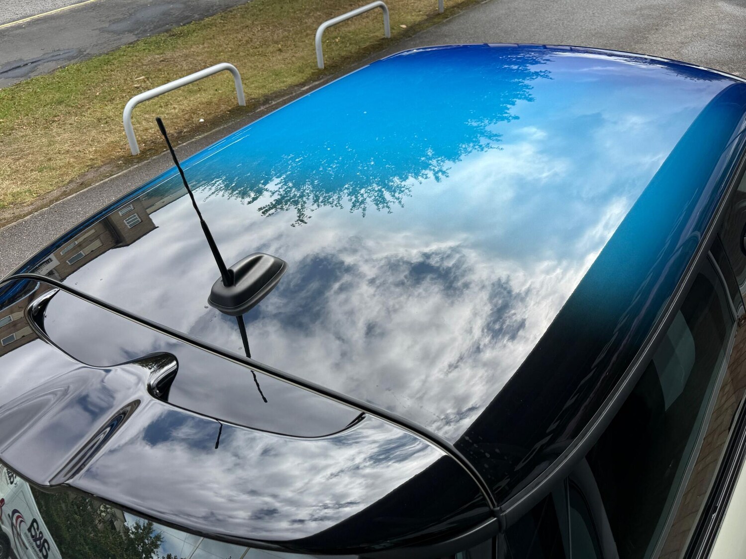Vehicle 28