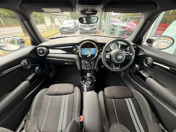 Used MINI Hatch 2022 for sale - 75780889: Photo