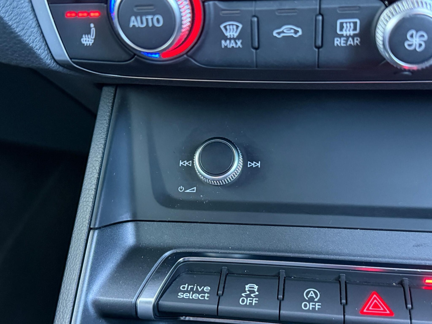 Used Audi Q3 for sale - 77091434: Photo 23