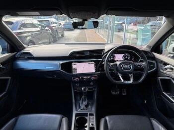 Used Audi Q3 2019 for sale - 77091434: Photo
