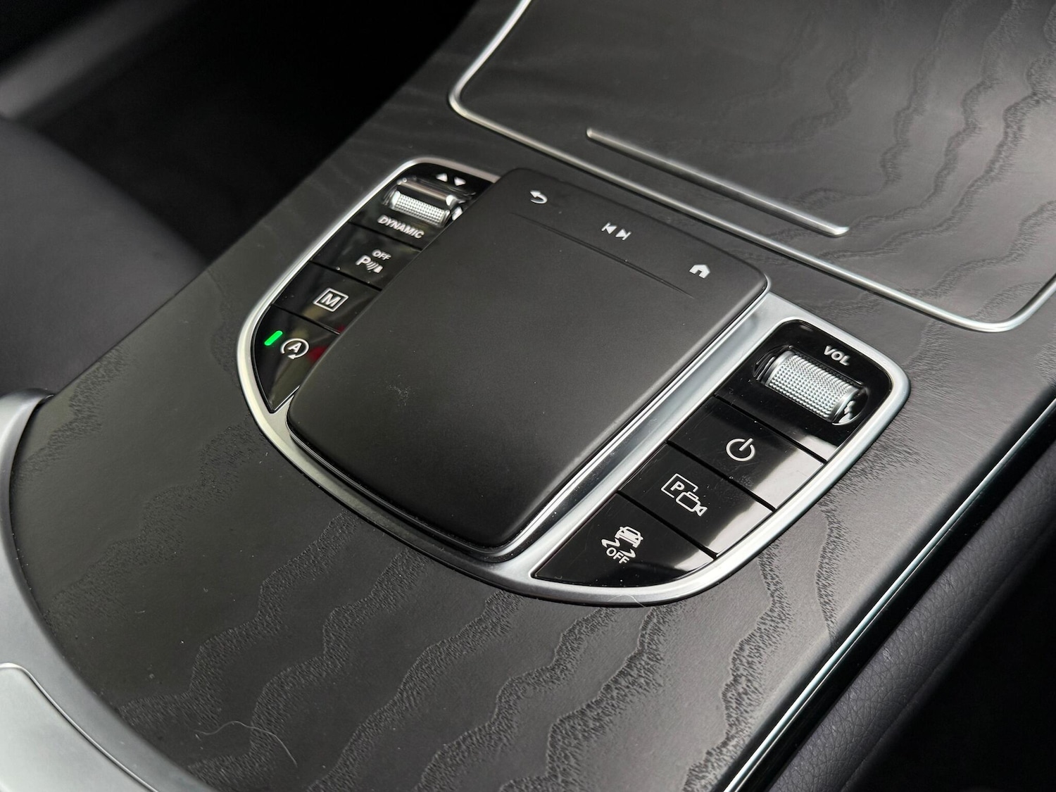 Used Mercedes-Benz GLC 2021 for sale - 76925973: Photo 16