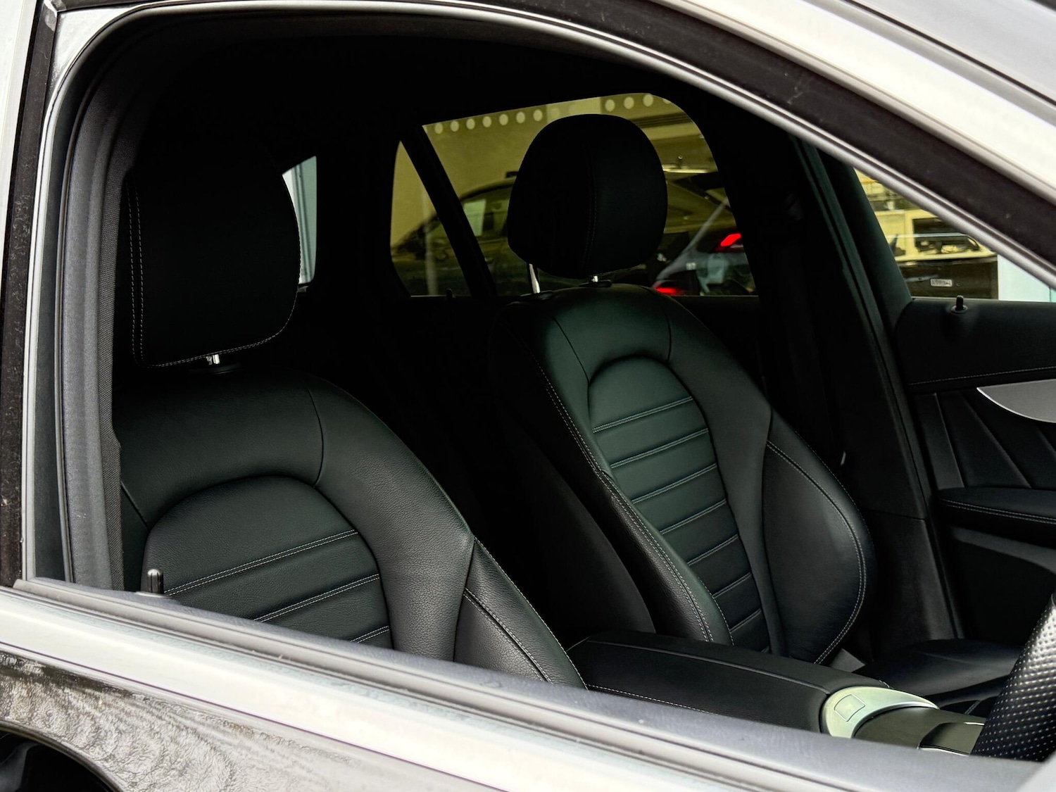 Used Mercedes-Benz GLC 2021 for sale - 76925973: Photo 33