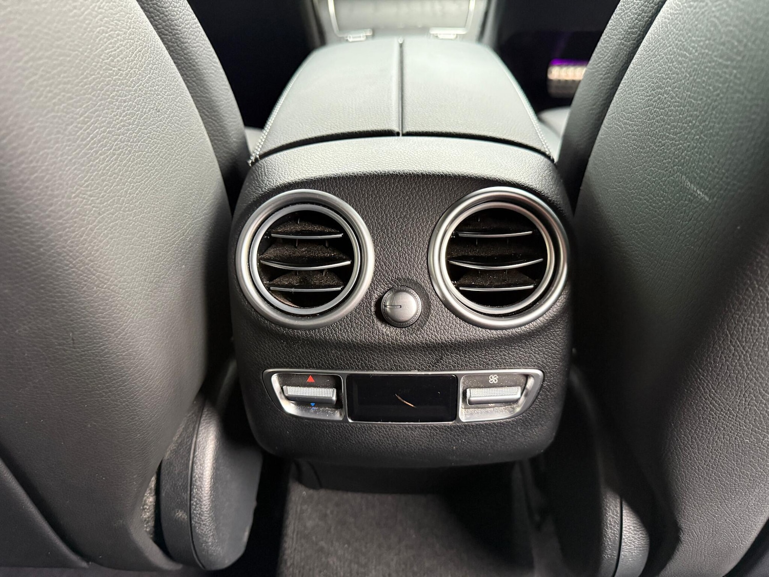 Used Mercedes-Benz GLC 2021 for sale - 76925973: Photo 36