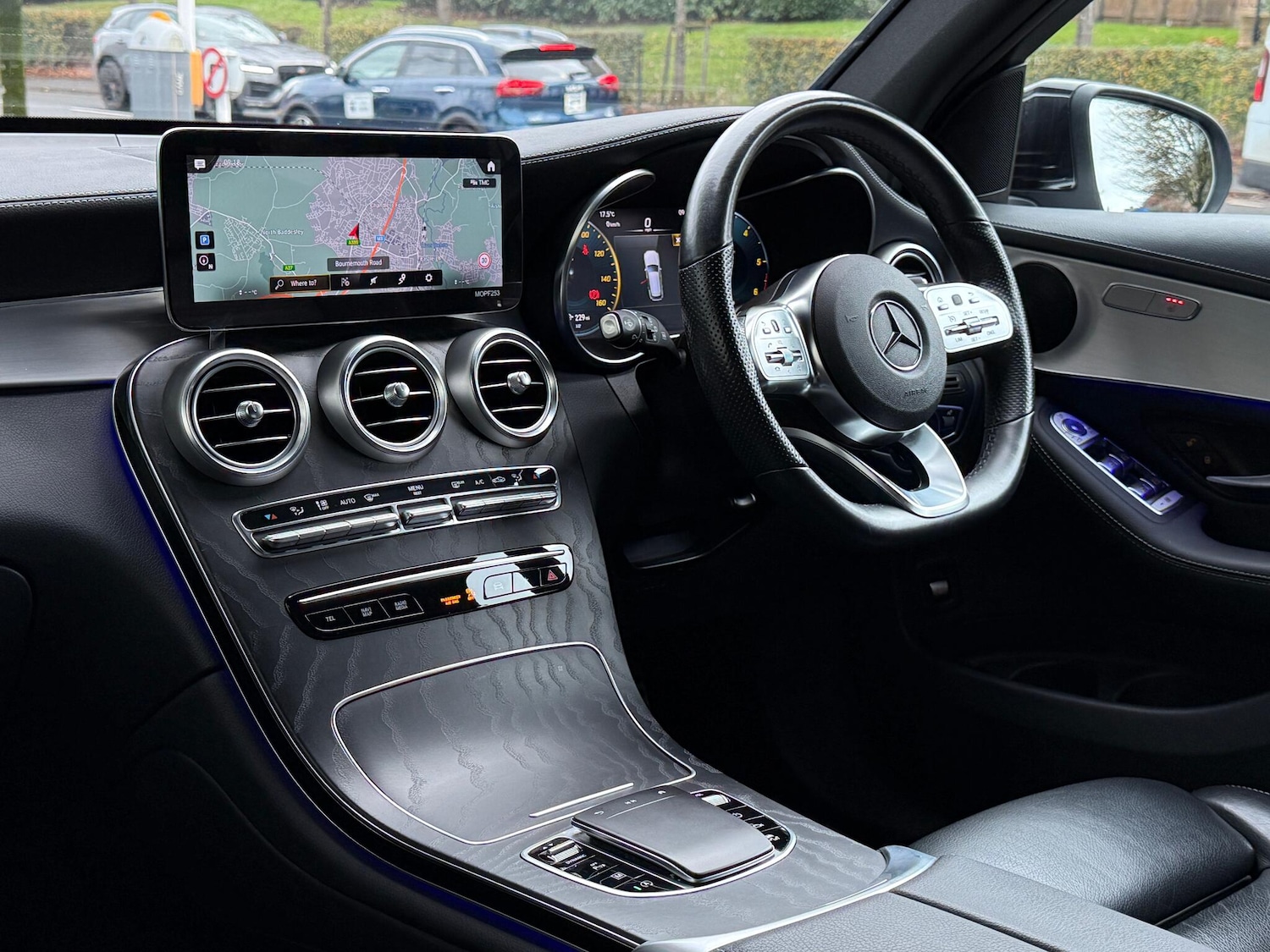 Used Mercedes-Benz GLC 2021 for sale - 76925973: Photo 54