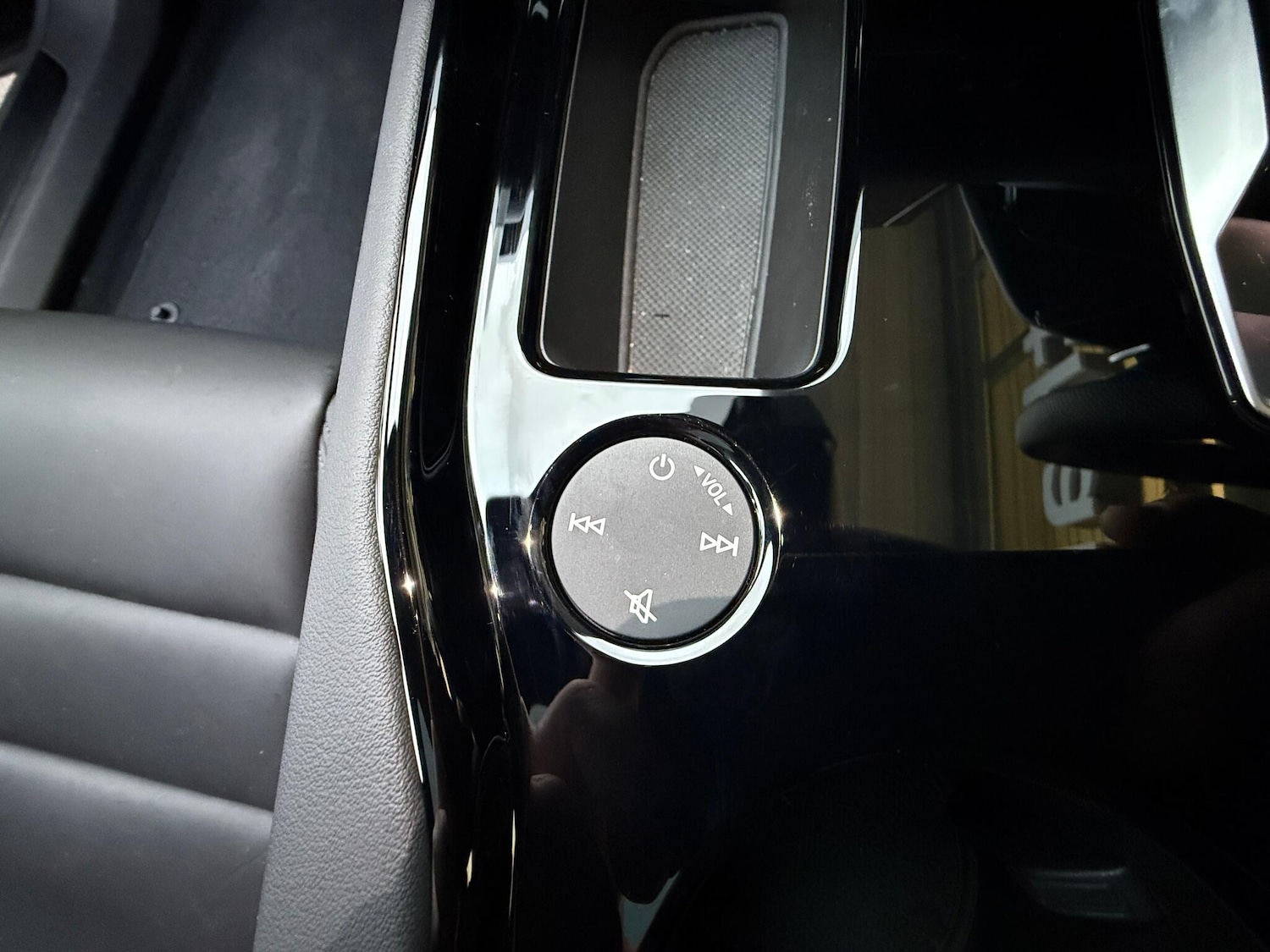 Used Audi e-tron GT 2023 for sale - 77229712: Photo 21