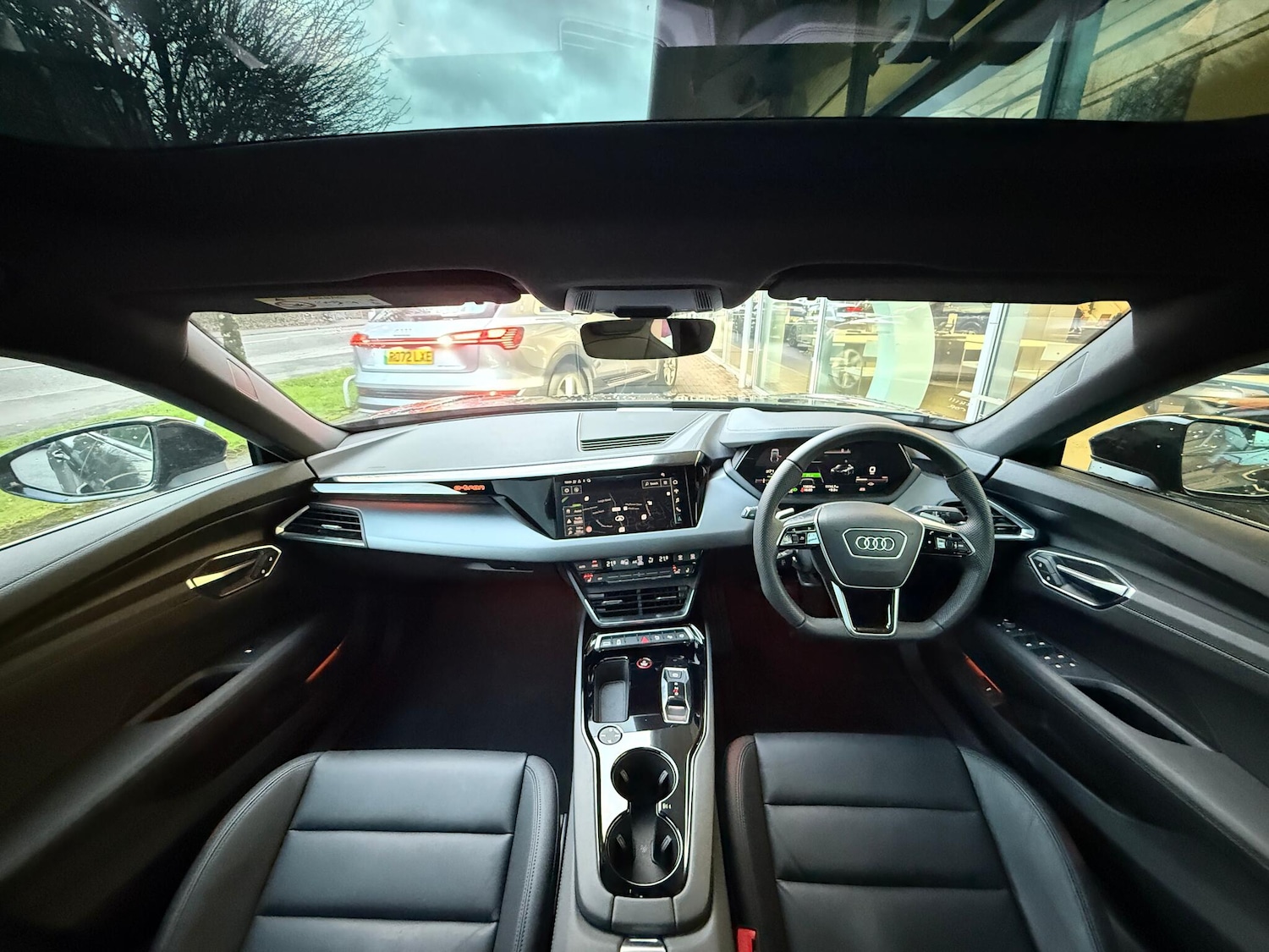 Used Audi e-tron GT 2023 for sale - 77229712: Photo 3