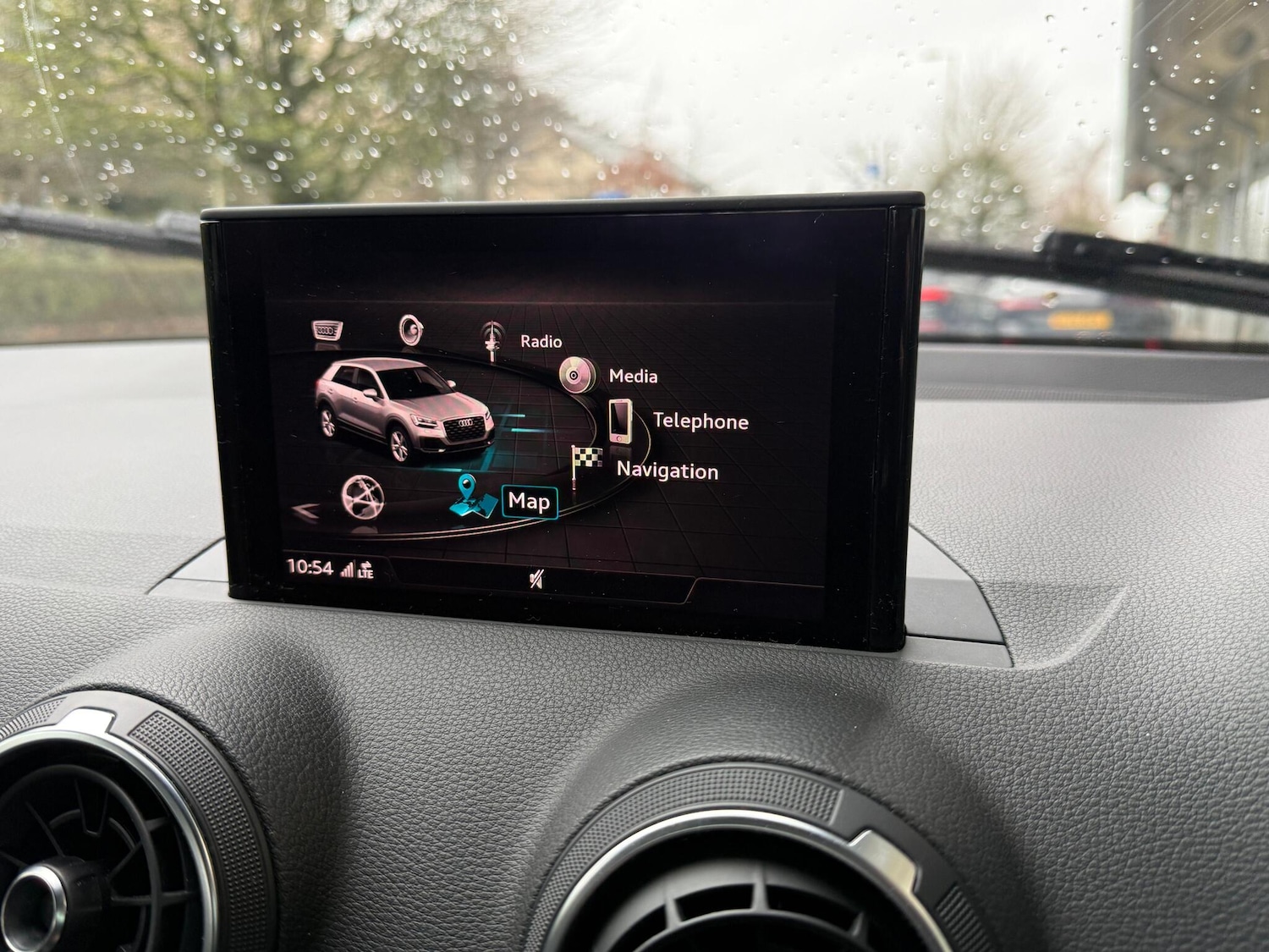 Used Audi Q2 2017 for sale - 77440825: Photo 7