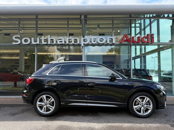 Used Audi Q3 2024 for sale - 75781096: Photo 2