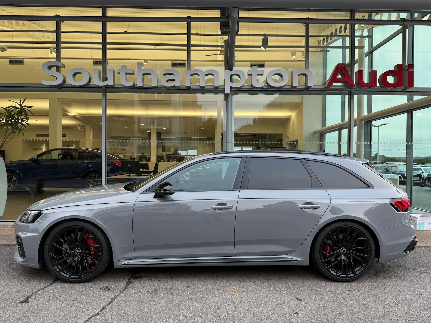 Used Audi RS4 Avant 2024 for sale - 76294521: Photo 54