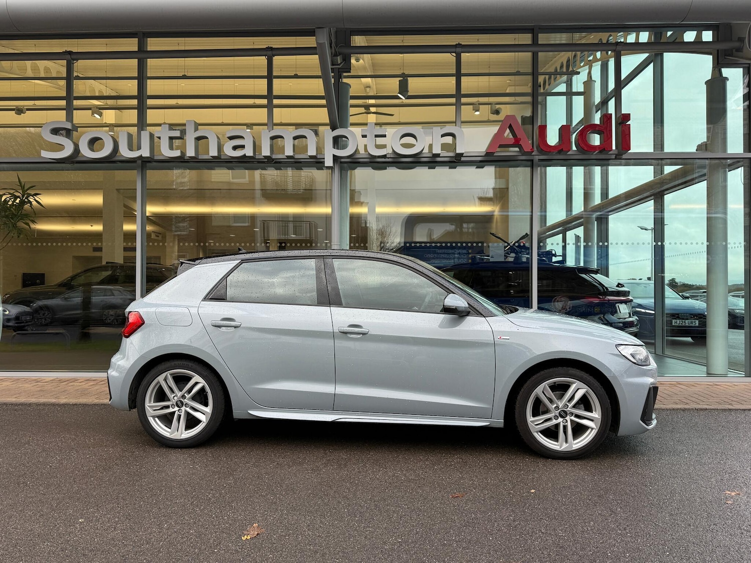 Used Audi A1 2022 for sale - 76688524: Photo 2