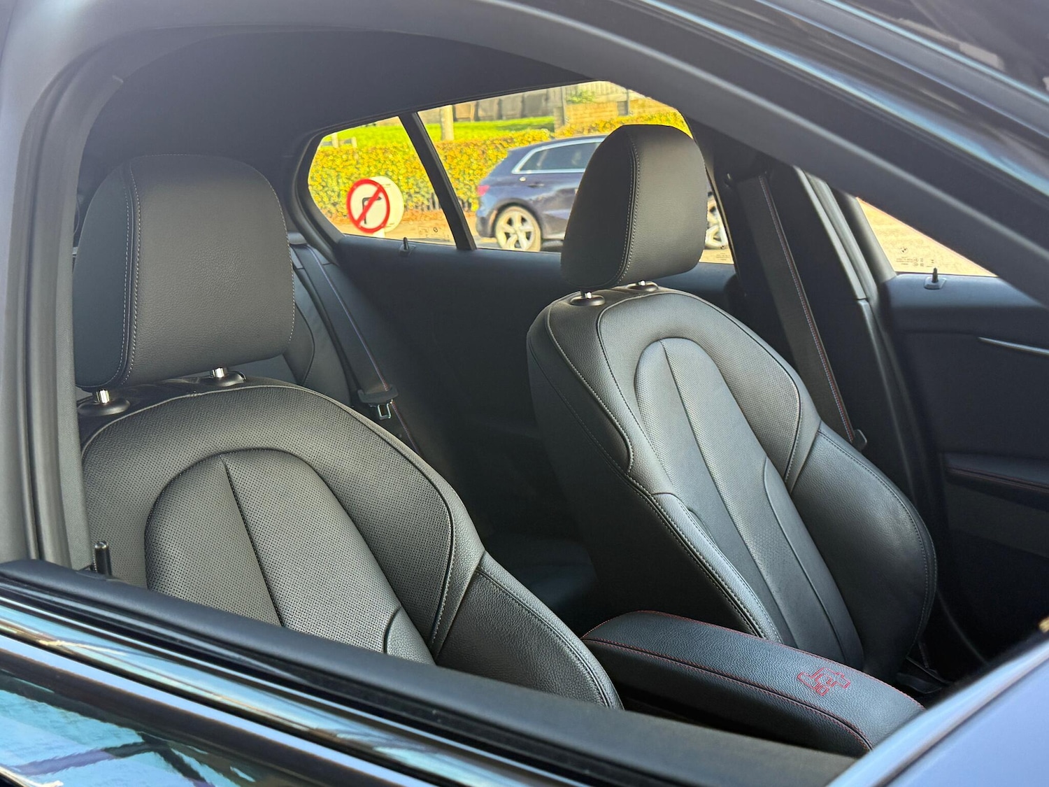 Used BMW 1 Series 2024 for sale - 76607835: Photo 37